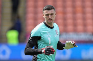 Barnsley 'den Liam Roberts 20 Nisan 202' de Bloomfield Road, Blackpool 'da oynanan Blackpool-Barnsley maçında maç öncesi ısınma maçında