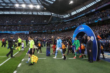 Manchester City 'den Kyle Walker, 17 Nisan 202 tarihinde Etihad Stadyumu' nda oynanan Manchester City - Real Madrid maçında UEFA Şampiyonlar Ligi çeyrek finalinde kendi takımından ayrıldı.