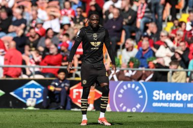 Barnsley takımından Devante Cole 20 Nisan 202 'de Bloomfield Road, Blackpool' da Blackpool-Barnsley maçında