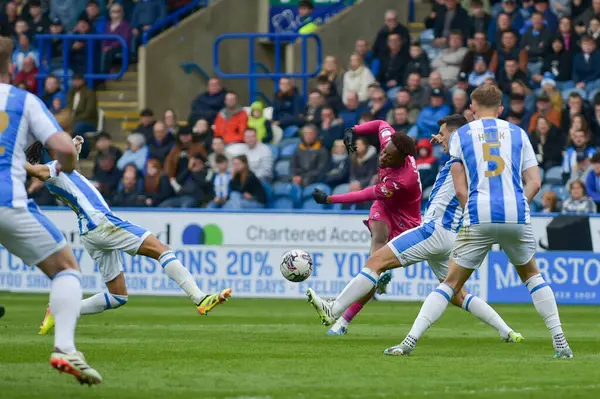 Huddersfield Kasabası, Swansea şehrine karşı.