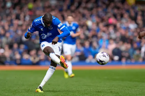 stock image Abdoulaye Doucour of Everton crosses the ball during the Premier League match Everton vs Nottingham Forest at Goodison Park, Liverpool, United Kingdom, 21st April 2024