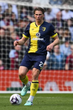 Bournemouth takımından Illya Zabarnyi, 21 Nisan 202 'de Birmingham, Villa Park' ta oynanan Premier League maçında Aston Villa ile Bournemouth karşılaşacak.