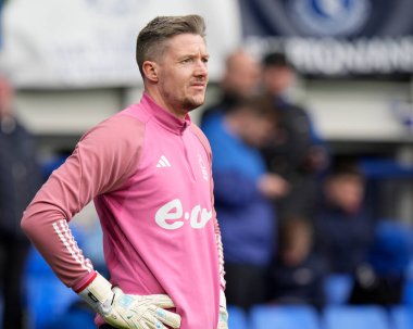 Nottingham Ormanı 'ndan Wayne Hennessy, Premier League maçından önce ısınıyor Everton, Nottingham Ormanı' na karşı Goodison Park, Liverpool 'da, 21 Nisan 202