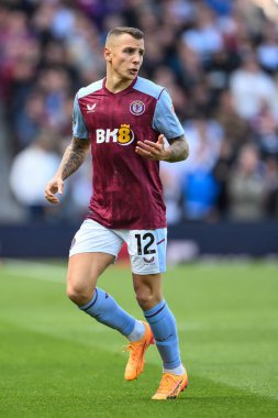 Aston Villa takımından Lucas Digne Premier Lig maçında Aston Villa, Bournemouth 'a karşı Villa Park, Birmingham, Birleşik Krallık, 21 Nisan 202