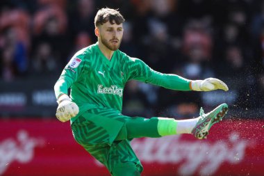 Blackpool takımından Daniel Grimshaw 20 Nisan 202 'de Bloomfield Road, Blackpool' da Blackpool-Barnsley maçında