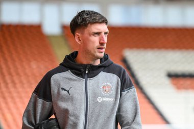 Blackpool 'dan Jake Beesley, 20 Nisan 202' de Bloomfield Road, Blackpool, İngiltere 'de oynanan Blackpool-Barnsley maçında Sky Bet 1' in önüne geçti.