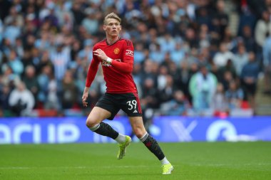 Manchester United takımından Scott McTominay, Birleşik Krallık Wembley Stadyumu 'nda Coventry City ile Manchester United arasında oynanan 21 Nisan 202 tarihinde oynanan FA Cup yarı final maçında