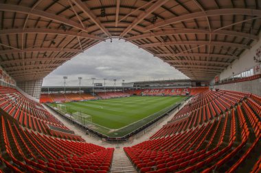Bloomfield Road, 20 Nisan 202 'de Bloomfield Road, Blackpool' da oynanan Blackpool-Barnsley maçı sırasında Bloomfield Road 'un genel görünümü