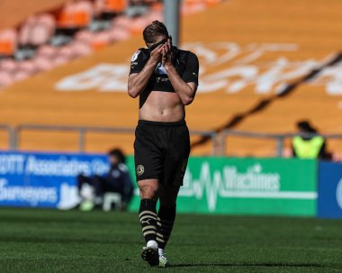 Barnsley takımından Herbie Kane 20 Nisan 202 'de Bloomfield Road, Blackpool' da Blackpool-Barnsley maçında