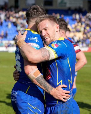 Warrington Wolves takımından Matt Dufty, 20 Nisan 202 'de İngiltere' nin başkenti Warrington 'da oynanan Halliwell Jones Stadyumu' nda oynanan 8.