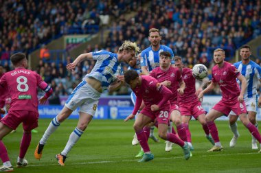 Huddersfield Kasabası, Swansea şehrine karşı.