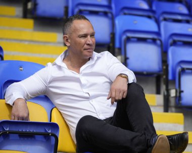 Adrian Lam Leopar koçu Betfred Süper Lig 8. Raundundan önce Warrington Wolves, Leigh Leopards 'a karşı Halliwell Jones Stadyumu, Warrington, İngiltere, 20 Nisan 202