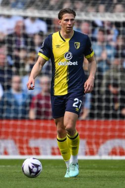 Bournemouth takımından Illya Zabarnyi, 21 Nisan 202 'de Birmingham, Villa Park' ta oynanan Premier League maçında Aston Villa ile Bournemouth karşılaşacak.