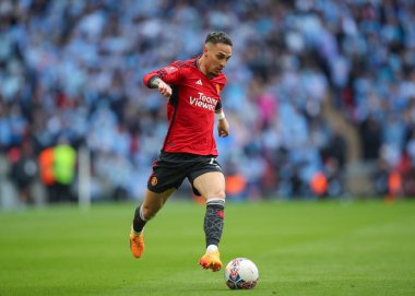 Manchester United takımından Antony, 21 Nisan 202 'de Wembley Stadyumu' nda Coventry City ile Manchester United arasında oynanan FA Cup yarı final maçında öne geçti.