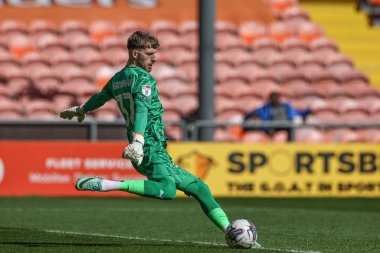 Blackpool takımından Daniel Grimshaw, 20 Nisan 202 'de Bloomfield Road, Blackpool' da oynanan Blackpool-Barnsley maçında sahada.