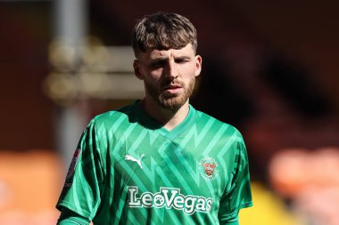 Blackpool takımından Daniel Grimshaw 20 Nisan 202 'de Bloomfield Road, Blackpool' da Blackpool-Barnsley maçında