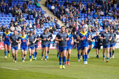 Warrington Wolves 'tan Stefan Ratchford, 20 Nisan 202' de Halliwell Jones Stadyumu 'nda oynanan Warrington Wolves - Leigh Leopards maçından önceki ısınma turundan sonra takımı sahadan çıkarıyor.