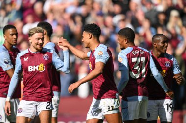 Aston Villa 'dan Ollie Watkins, 21 Nisan 202' de Birmingham, Birmingham 'da oynanan Premier Lig maçı Aston Villa Bournemouth maçında 3-1 kazanma hedefini kutluyor.