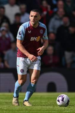 Aston Villa takımından John McGinn 21 Nisan 202 'de Birmingham, Villa Park' ta oynanan Premier League maçında Aston Villa, Bournemouth 'a karşı.