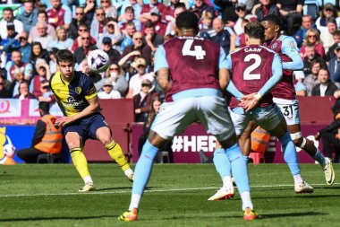 Bournemouth takımından Milos Kerkez, 21 Nisan 202 'de Birmingham' daki Villa Park 'ta oynanan Premier League maçında gol attı.