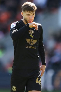 Barnsley takımından John Mcatee 20 Nisan 202 'de Bloomfield Road, Blackpool' da Blackpool-Barnsley maçında
