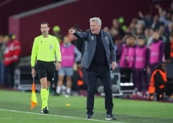 stock image David Moyes Manager of West Ham United reacts, during the UEFA Europa League Quarter-Final match West Ham United vs Bayer 04 Leverkusen at London Stadium, London, United Kingdom, 18th April 202