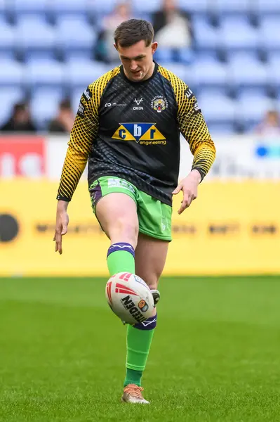 stock image Jack Broadbent of Castleford Tigers during pre match warm up ahead of the Betfred Super League Round 8 match Wigan Warriors vs Castleford Tigers at DW Stadium, Wigan, United Kingdom, 19th April 202