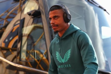 Wolverhampton Wanderers takımından Mario Lemina, 24 Nisan 202 'de İngiltere' nin Molineux kentinde oynanan Premier League maçında Wolverhampton Wanderers-Bournemouth maçına geldi.