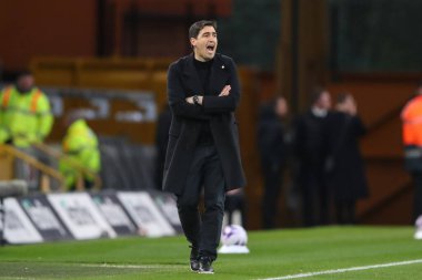 Andoni Iraola Premier Lig karşılaşmasında Bournemouth 'un teknik direktörü Wolverhampton Wanderers, Molineux, Wolverhampton, Birleşik Krallık' ta Bournemouth 'a karşı 24 Nisan 202
