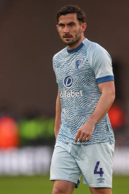 Bournemouth 'dan Lewis Cook Premier League maçı sırasında Wolverhampton Wanderers, Molineux, Wolverhampton' da Bournemouth 'a karşı, 24 Nisan 202