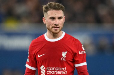 Premier Lig maçında Liverpool 'dan Alexis Mac Allister 24 Nisan 202' de Goodison Park, Liverpool 'da Everton' a karşı.