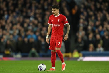 Liverpool 'dan Luis Daz Premier Lig maçında topla birlikte Goodison Park, Liverpool, Birleşik Krallık' ta Everton 'a karşı Liverpool, 24 Nisan 2024