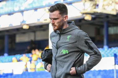 Liverpool 'dan Andrew Robertson, İngiltere' nin Liverpool şehrindeki Goodison Park 'ta oynanan Everton-Liverpool Premier Lig maçı sırasında geldi.