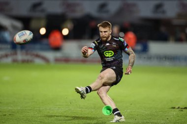 Wigan Warriors 'dan Adam Keighran, 26 Nisan 202' de İngiltere 'nin Hull-Wigan Warriors takımına karşı oynanan Betfred Süper Lig 9' uncu raundunda 26-10 'luk galibiyet golü attı.