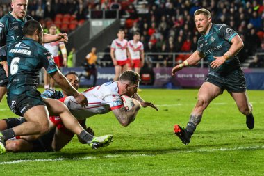 St. Helens 'ten Daryl Clark Betfred Süper Lig 9. Raundda St Helens' e karşı Huddersfield Giants maçına katılıyor.