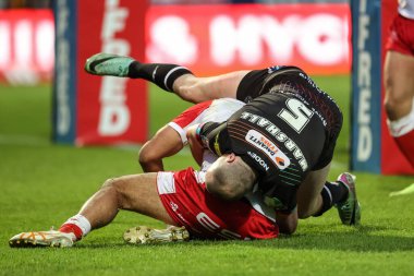 Hull KR 'dan Peta Hiku 30 yardada tek başına koşuyor. Betfred Süper Lig 9. Raundda Hull KR, Wigan Warriors' a karşı Sewell Group Craven Park, Kingston upon Hull, Birleşik Krallık, 26 Nisan 202 'de oynanan karşılaşmada 16-0 yenmeye çalışıyor.