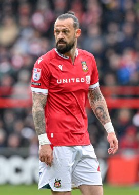 Wrexham 'dan Steven Fletcher, Wrexham - Stockport County maçı sırasında Wrexham - SToK Cae Ras, Wrexham, Birleşik Krallık, 27 Nisan 202
