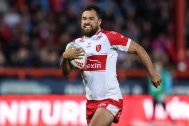 Hull KR 'dan Peta Hiku 30 yardada tek başına koşuyor. Betfred Süper Lig 9. Raundda Hull KR, Wigan Warriors' a karşı Sewell Group Craven Park, Kingston upon Hull, Birleşik Krallık, 26 Nisan 202 'de oynanan karşılaşmada 16-0 yenmeye çalışıyor.