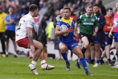 Warrington Wolves takımından Matty Russell, 27 Nisan 202 'de Salford Community Stadyumu' nda oynanan Salford Red Devils vs Warrington Wolves maçında ilk raundu kazandı.