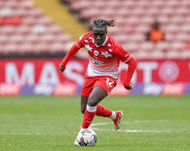 Barnsley 'li Fbio Jal topu 27 Nisan 2024' te Oakwell, Barnsley 'de oynanan Sky Bet 1 maçı sırasında attı.