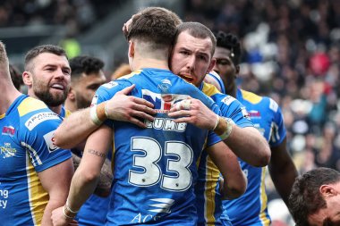 Leeds Rhinos takımından Riley Lumb, 28 Nisan 202 'de MKM Stadyumu' nda oynanan Betfred Süper Lig 9. raundunda ilk maçına 4-4 çıktı.
