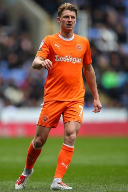 Blackpool takımından George Byers, 27 Nisan 202 'de Blackpool' a karşı seçilmiş araba kiralama stadyumunda oynanan Gökyüzü İddia Ligi 1 karşılaşmasında