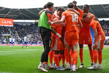 Blackpool takımından Karamoko Dembele, 27 Nisan 202 'de İngiltere' de oynanan 