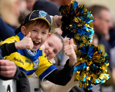 Genç Tel taraftarları, Salford Red Devils vs Warrington Wolves ile 27 Nisan 202 'de oynanan Betfred Süper Lig 9. Maçı' nda Salford Community Stadyumu, Eccles, Birleşik Krallık