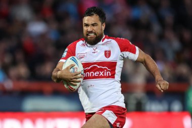 Hull KR 'dan Peta Hiku 30 yardada tek başına koşuyor. Betfred Süper Lig 9. Raundda Hull KR, Wigan Warriors' a karşı Sewell Group Craven Park, Kingston upon Hull, Birleşik Krallık, 26 Nisan 202 'de oynanan karşılaşmada 16-0 yenmeye çalışıyor.