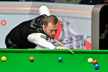 Mark Allen, Cazoo Dünya Şampiyonası 'nda 2024 Crucible Tiyatrosu, Sheffield, Birleşik Krallık' ta 28 Nisan 202 'de atış yaptı.