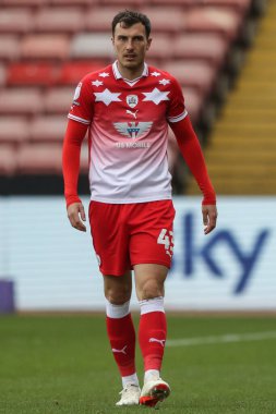 Barnsley 'den Josh Earl Sky Bet Ligi 1 maçı sırasında Barnsley, Northampton Town' a karşı Oakwell, Barnsley, Birleşik Krallık, 27 Nisan 202