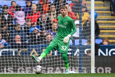 Blackpool takımından Daniel Grimshaw, 27 Nisan 202 tarihinde İngiltere 'de oynanan ve Blackpool' a karşı seçilen Oto Kiralama Stadyumu 'nda oynanan 1.