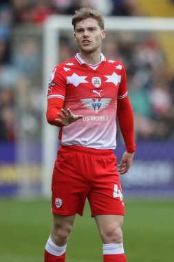 Barnsley takımından Luca Connell 27 Nisan 202 'de Oakwell, Barnsley' de Barnsley 'e karşı Northampton Town maçında