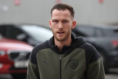 Barnsley 'den Jamie McCart 27 Nisan 202' de İngiltere 'nin Oakwell kentinde oynanan Sky Bet 1 maçı sırasında geldi.